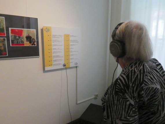 Hörstationen in der Kurt-Schwaen-Ausstellung